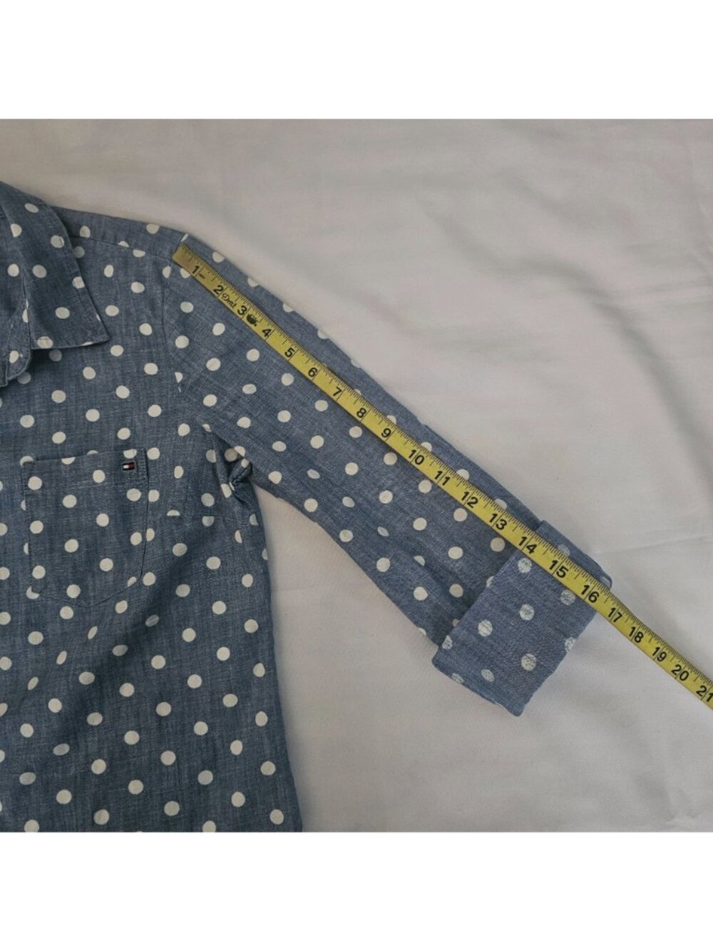 Tommy Hilfiger Women's Chambray Roll Tab Sleeve Polka Dot Print Shirt Size S/P - Picture 16 of 16